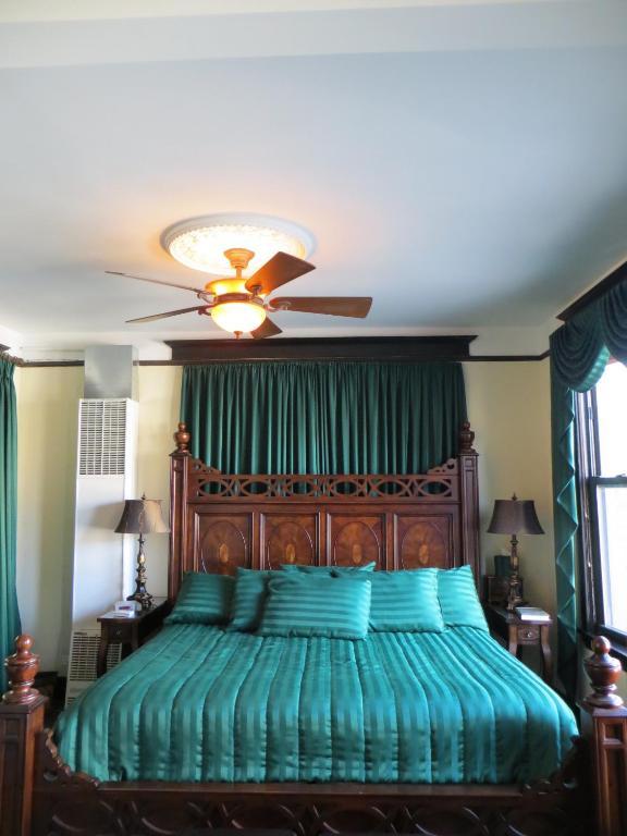 The Polo Inn Bridgeport U.S.A. Chicago Eksteriør billede